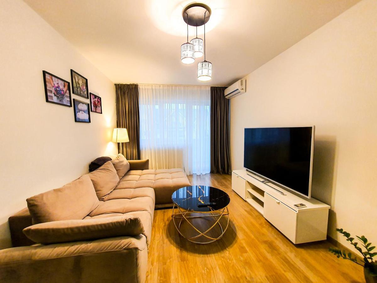 Luxurious Retreat 1Br Apartment With Netflix, Private Parking And Self Check In Popesti-Leordeni Luaran gambar