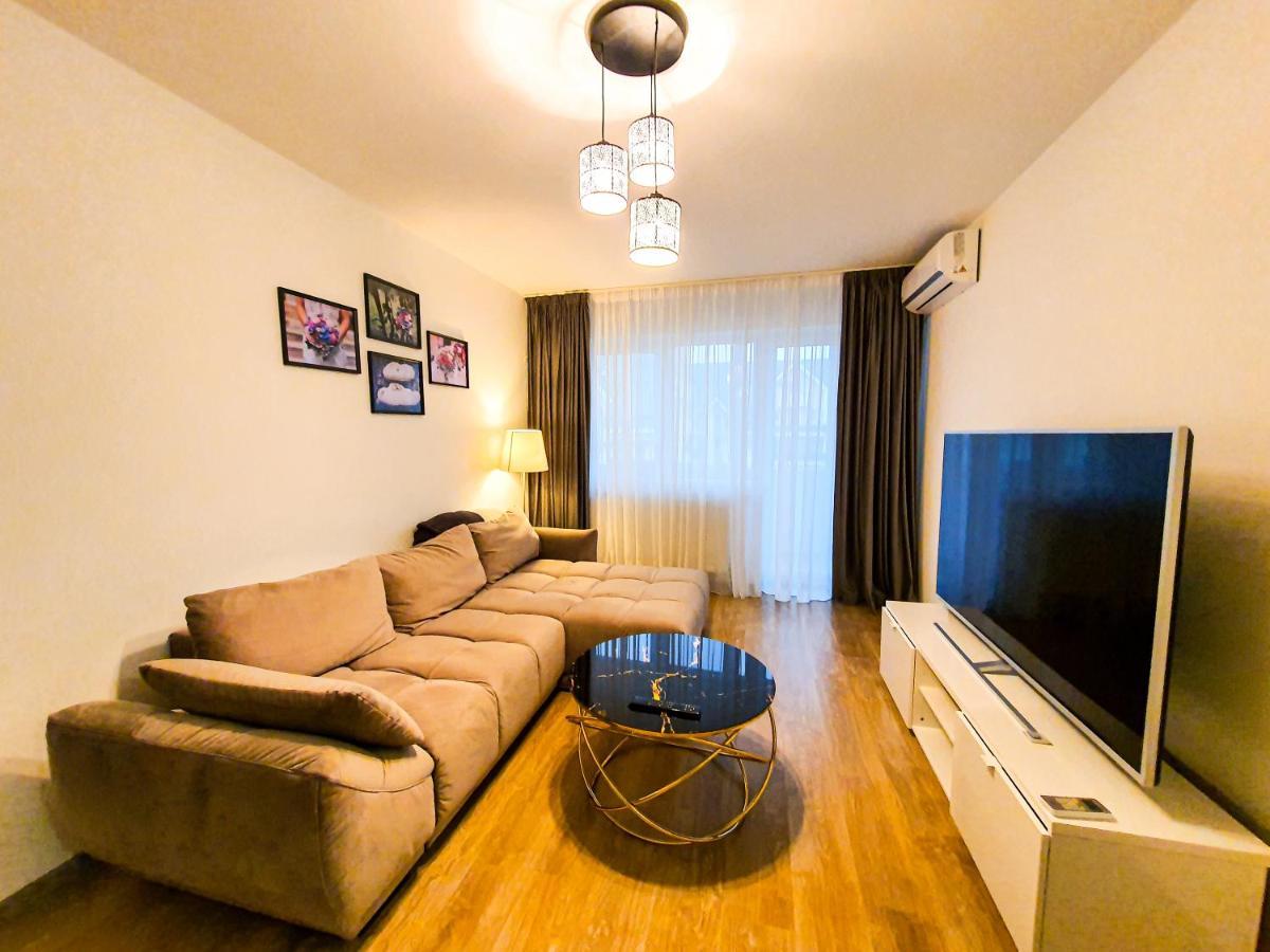 Luxurious Retreat 1Br Apartment With Netflix, Private Parking And Self Check In Popesti-Leordeni Luaran gambar