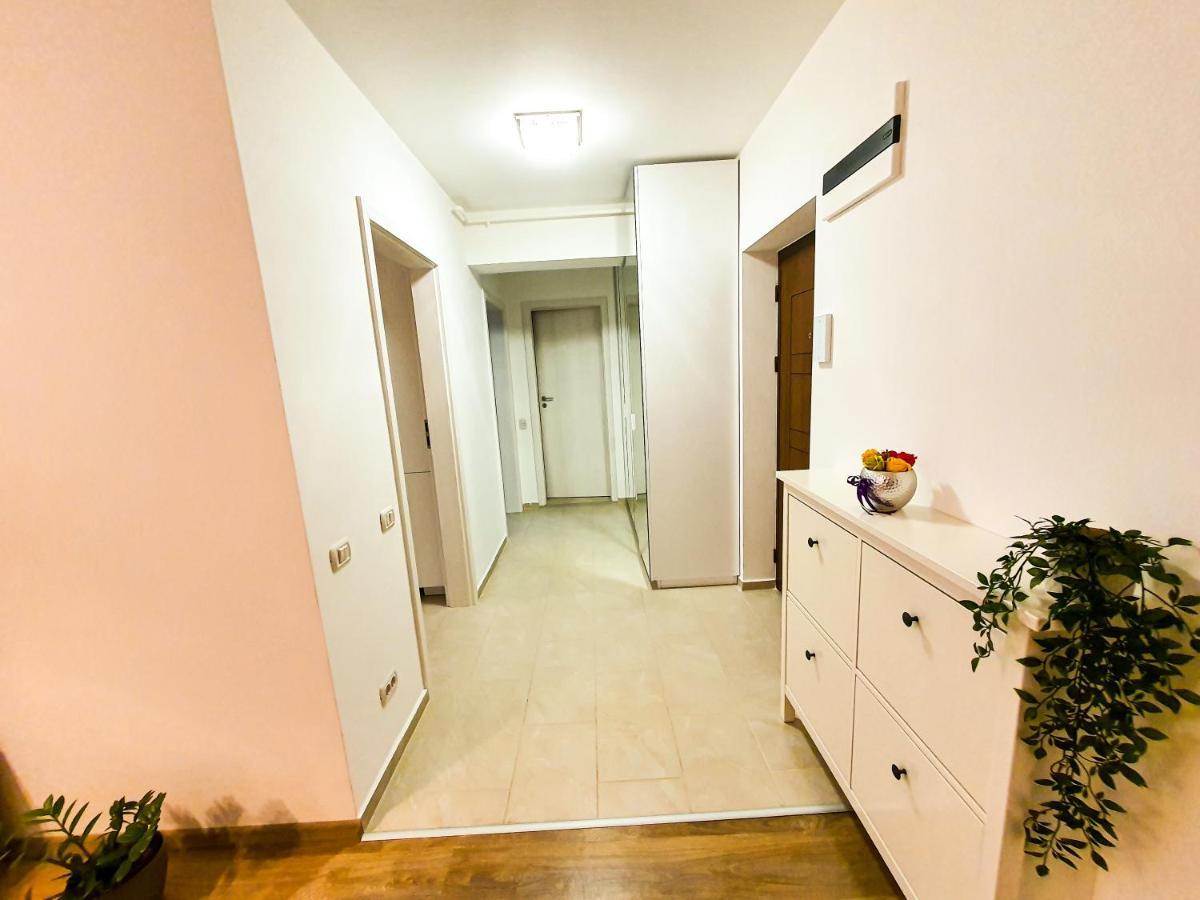 Luxurious Retreat 1Br Apartment With Netflix, Private Parking And Self Check In Popesti-Leordeni Luaran gambar