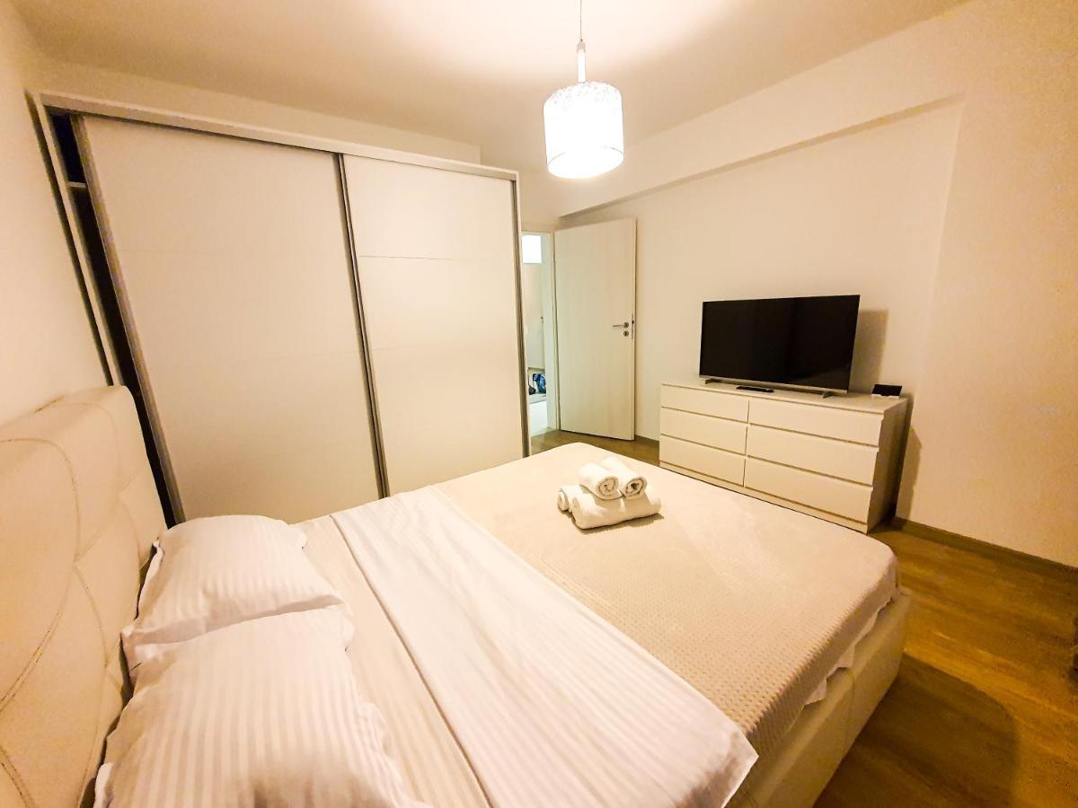 Luxurious Retreat 1Br Apartment With Netflix, Private Parking And Self Check In Popesti-Leordeni Luaran gambar