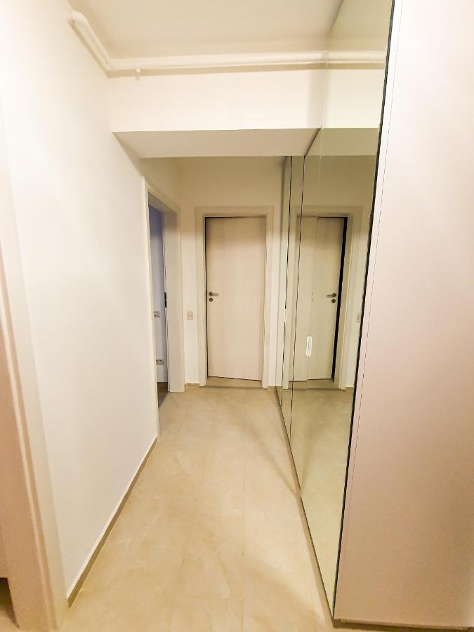 Luxurious Retreat 1Br Apartment With Netflix, Private Parking And Self Check In Popesti-Leordeni Luaran gambar